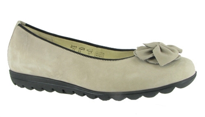 Hadya Bow Ballet Beige Nubuck